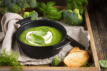 Polévka brokolicová